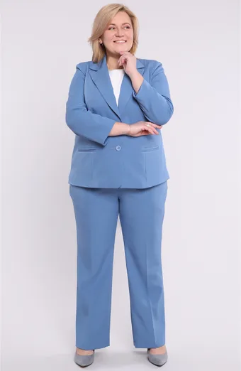 Puuderjas elegantne ülikond