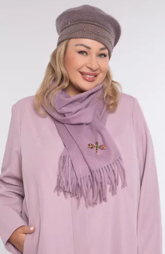 Roosa ja helerohelise lehega sall